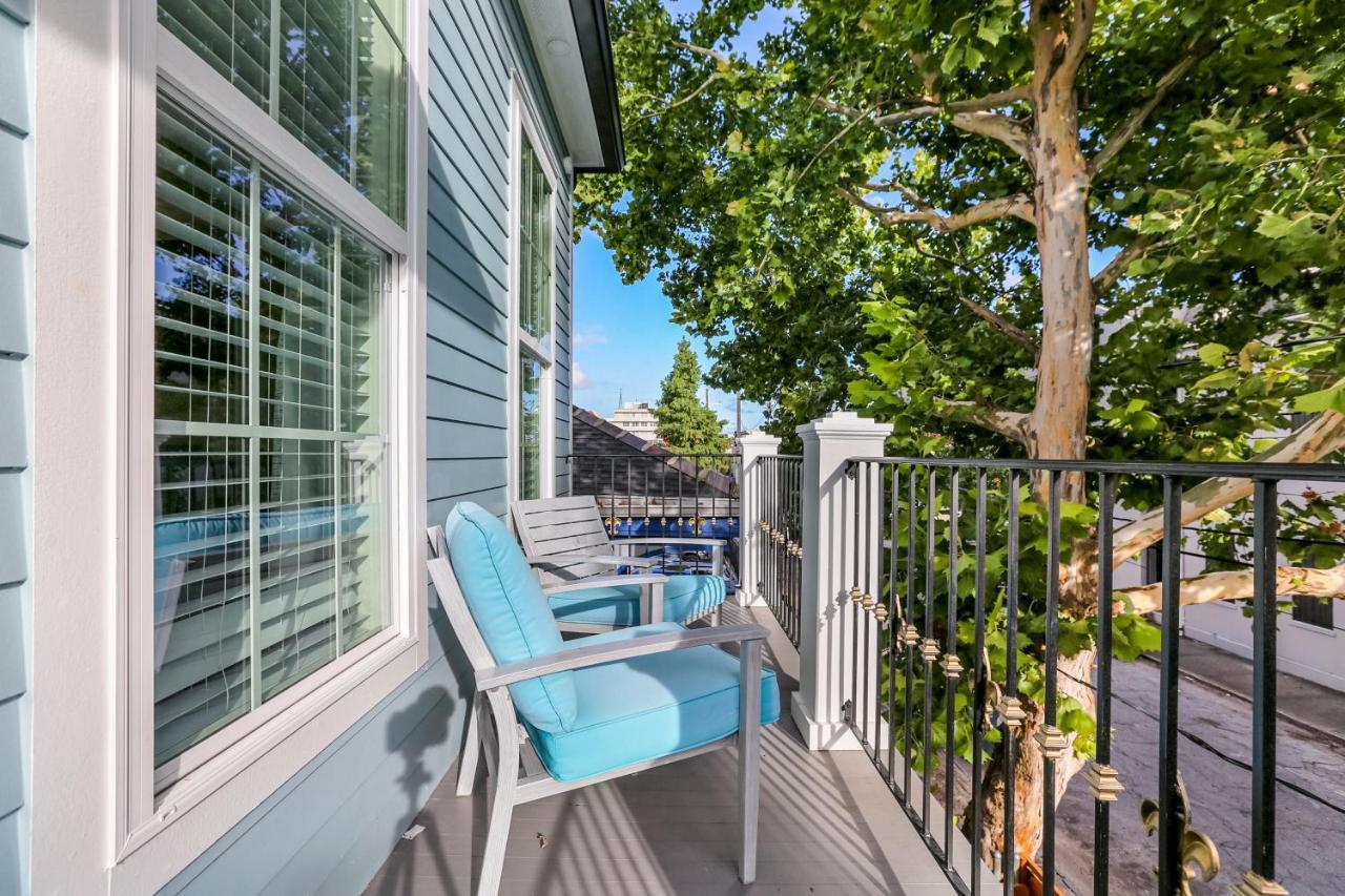 Hosteeva Chic Urban Retreat W Pool Steps To St Charles Ave And Near Bourbon St Appartement New Orleans Buitenkant foto