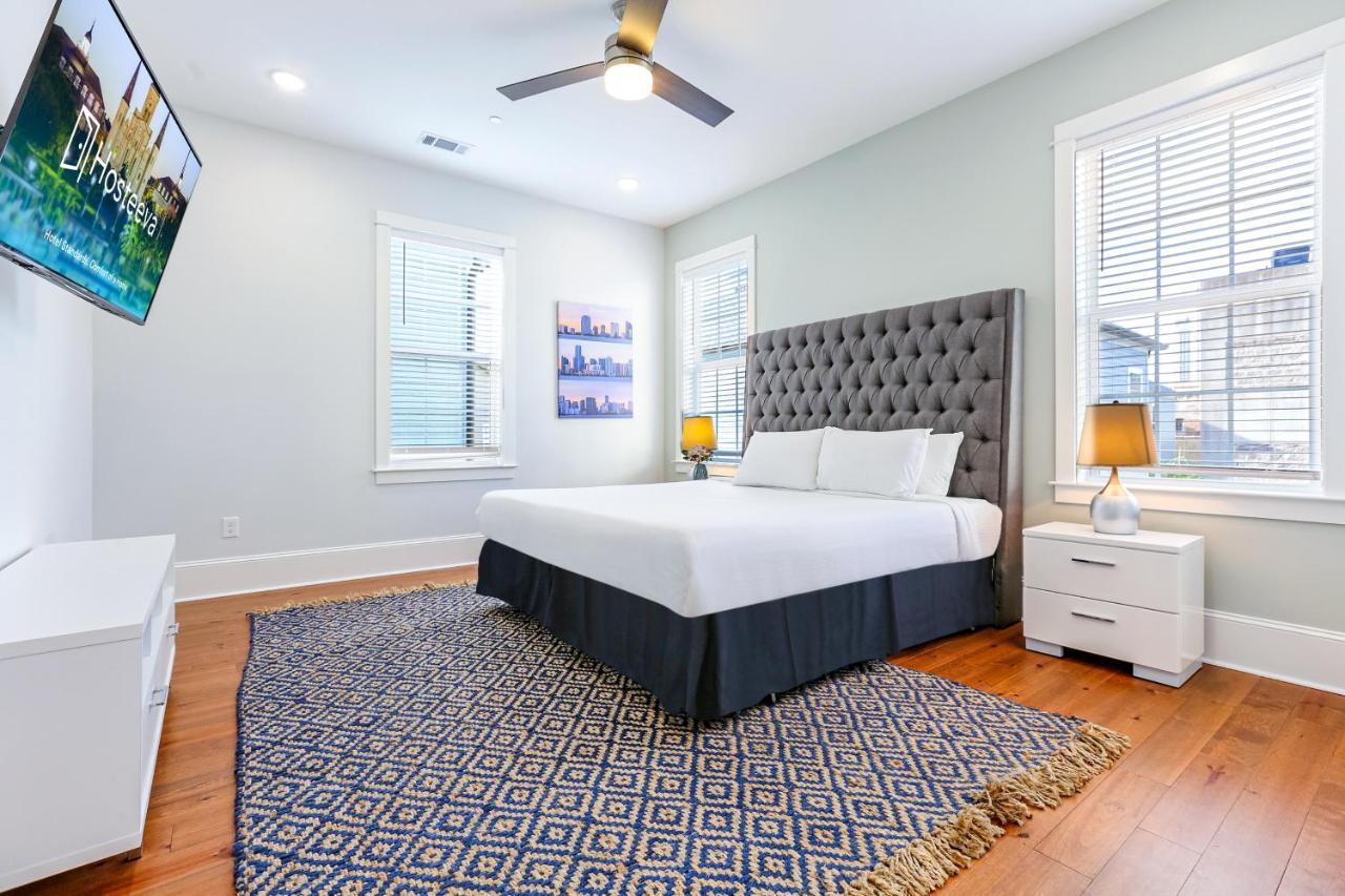 Hosteeva Chic Urban Retreat W Pool Steps To St Charles Ave And Near Bourbon St Appartement New Orleans Buitenkant foto